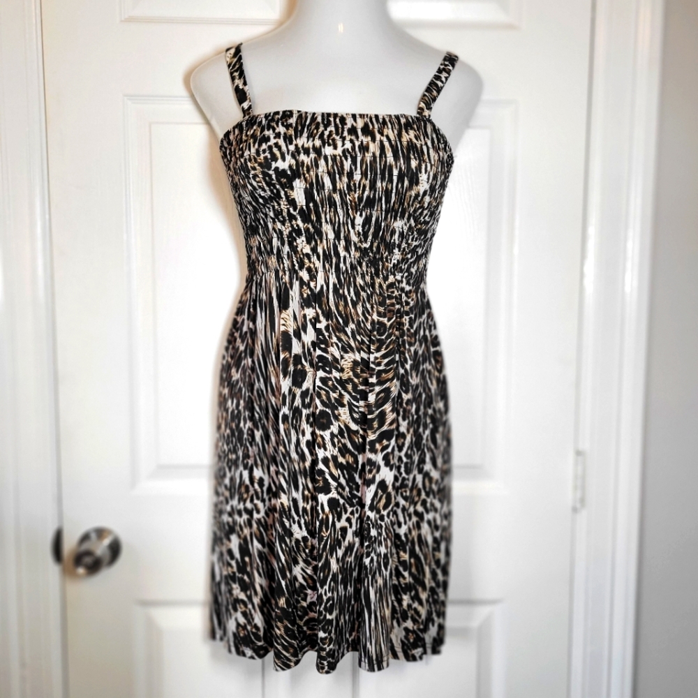 Smocked Cheetah Print National For Her Flirty Casual Dress Fits Small/Med